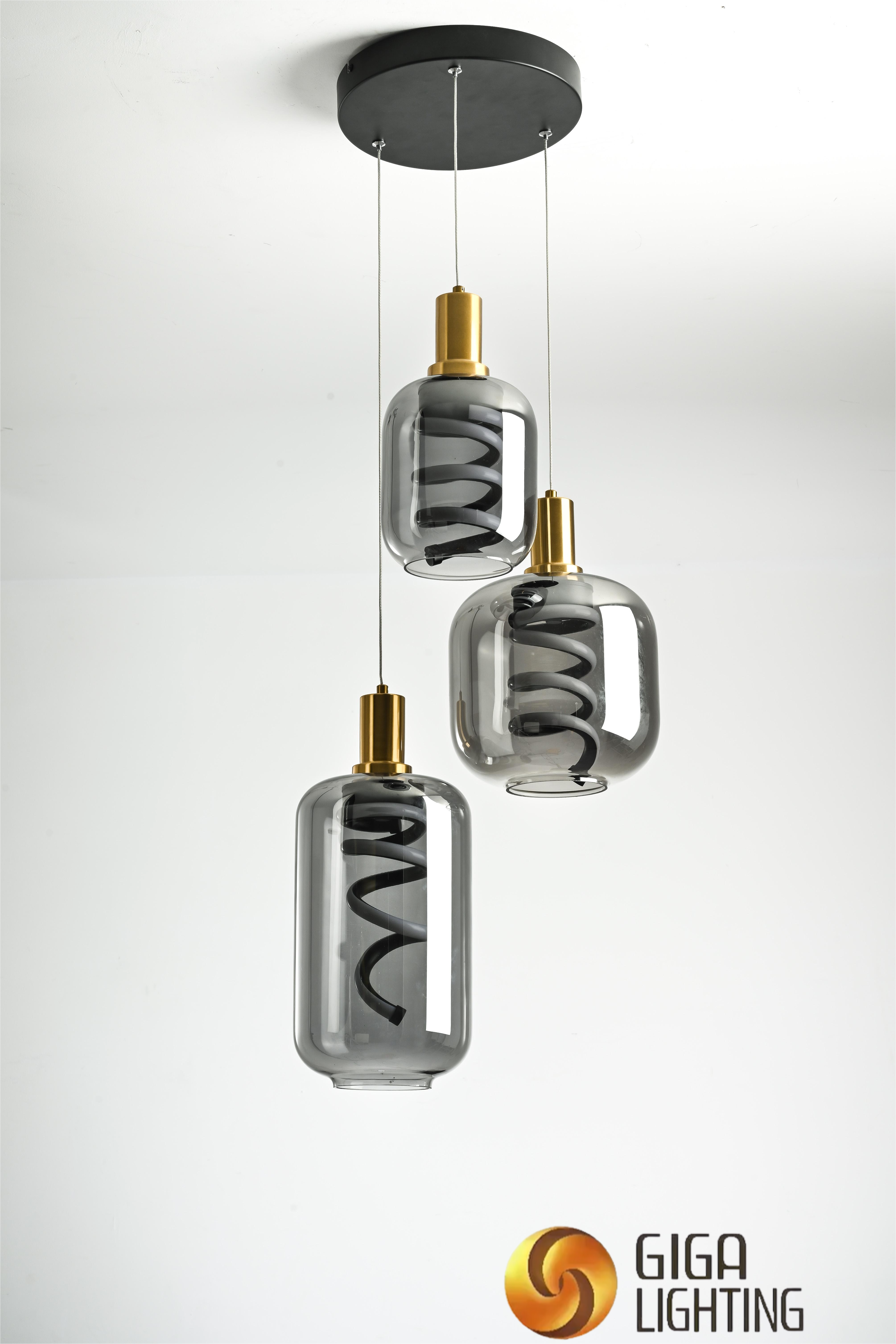 NOUVEAU Verre de fumée design original avec bras en aluminium Lampe à suspension LED Lustre Déco 